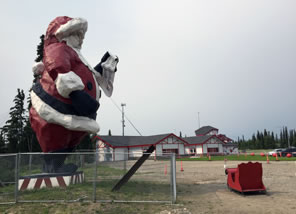 Photo of Santa statue at North Pole